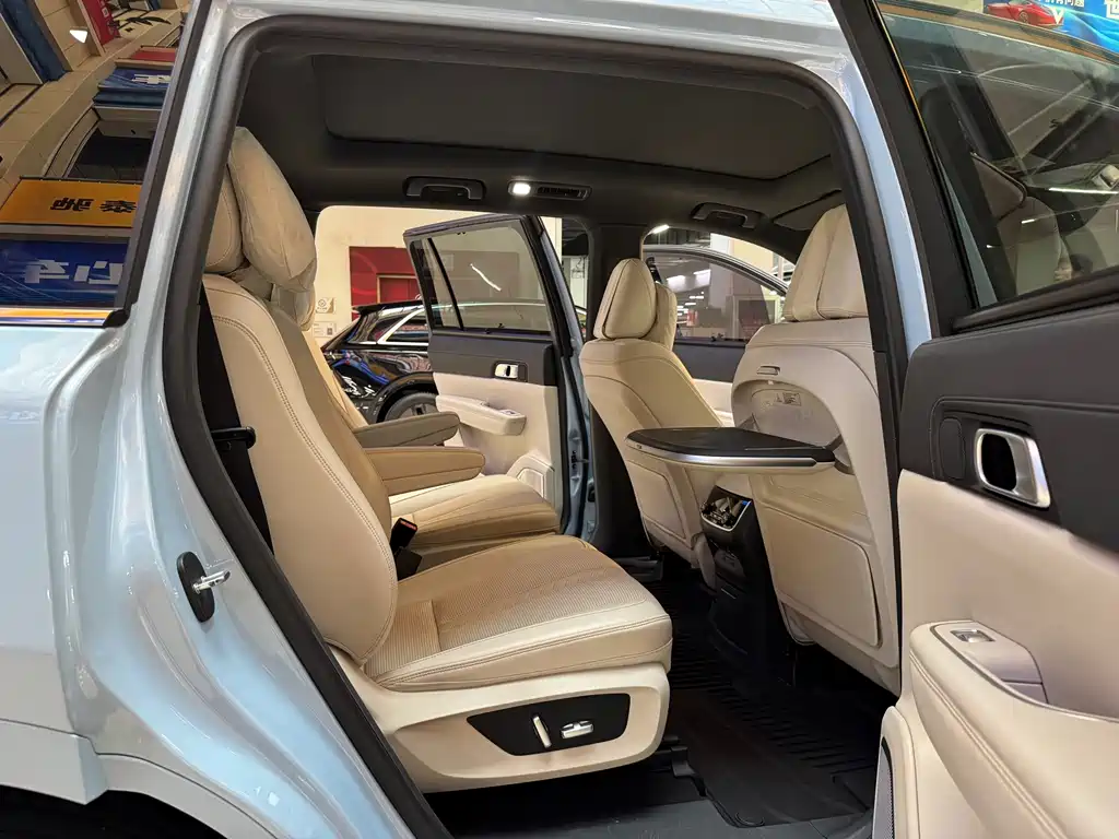Li Auto Li ONE — миниатюра 21