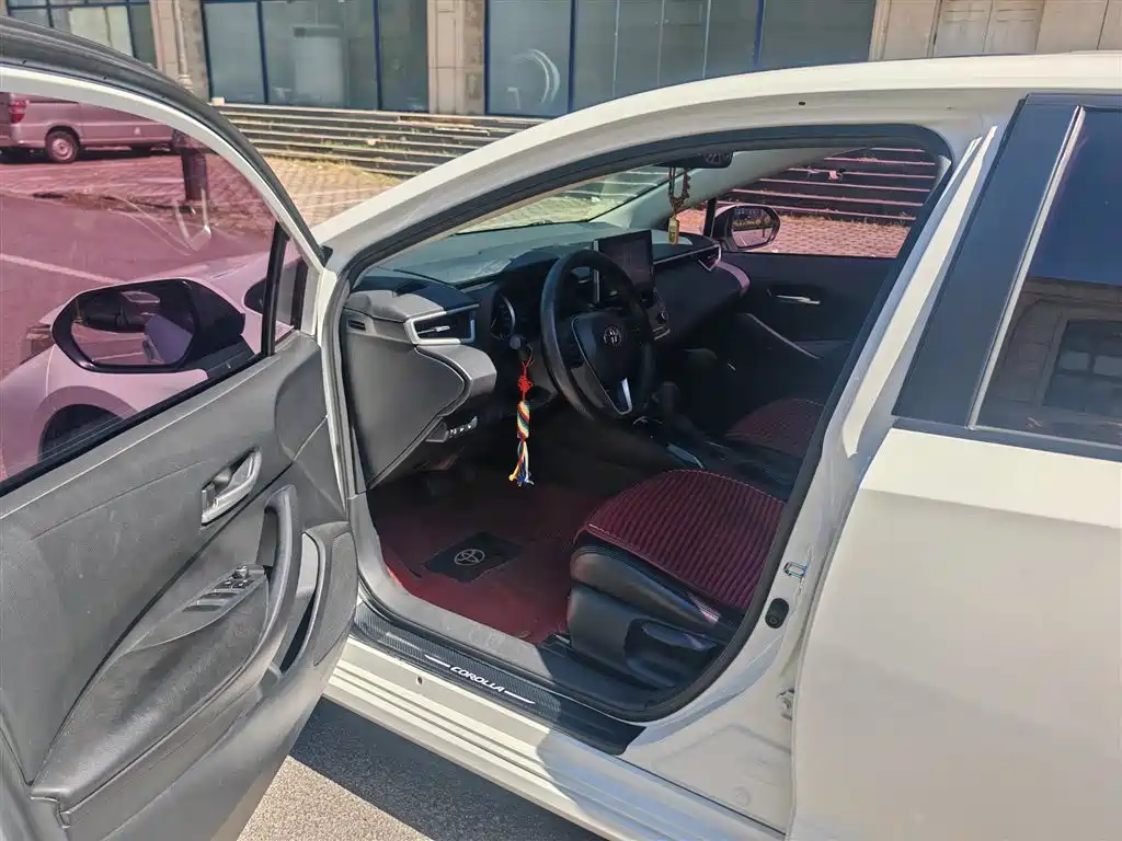 Toyota Corolla — миниатюра 10