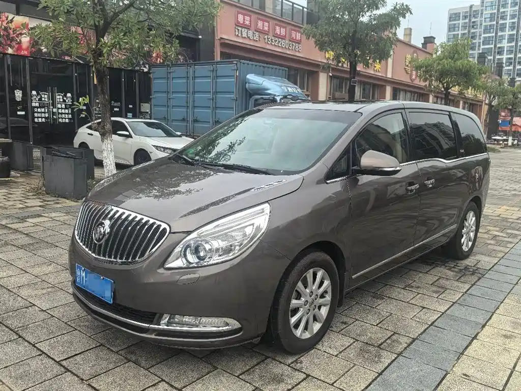 Buick GL8 2012