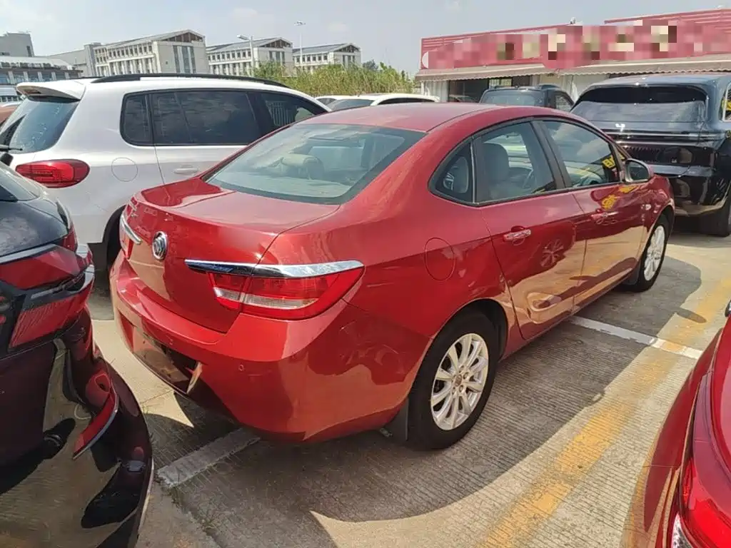 Buick Excelle — миниатюра 7
