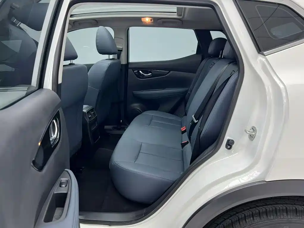 Nissan Qashqai — миниатюра 18