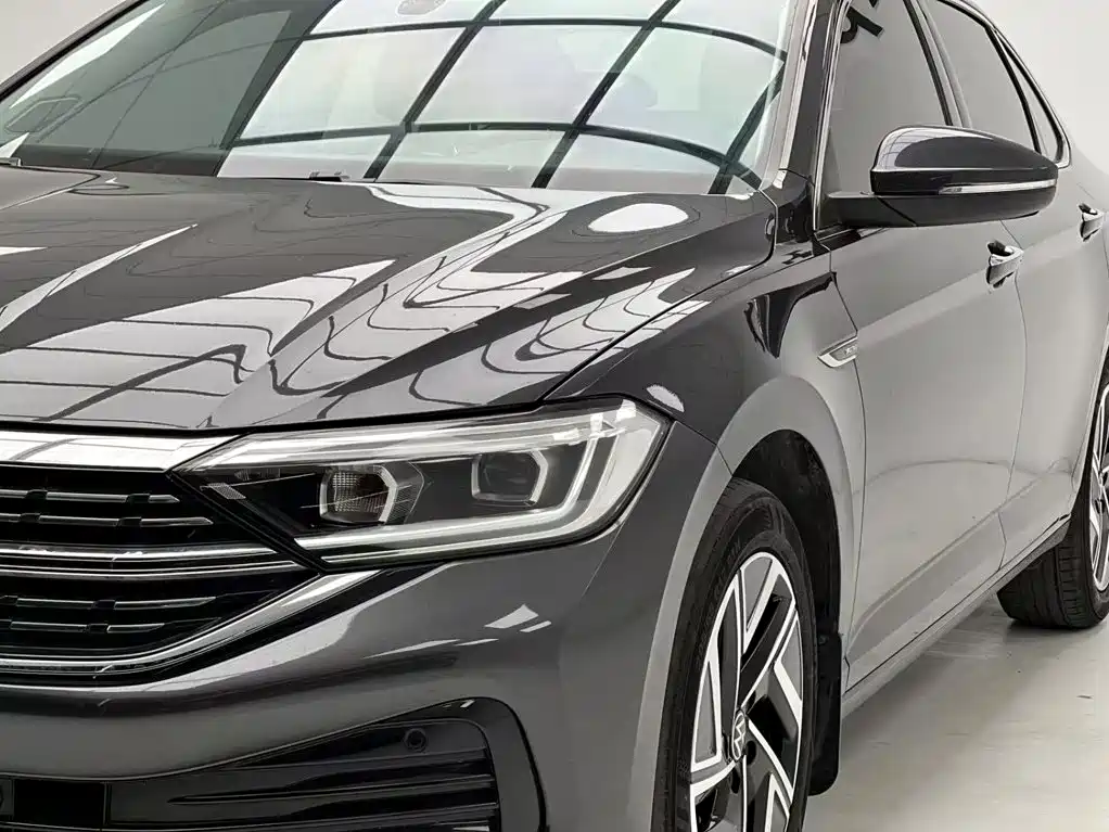 Volkswagen Sagitar — миниатюра 7
