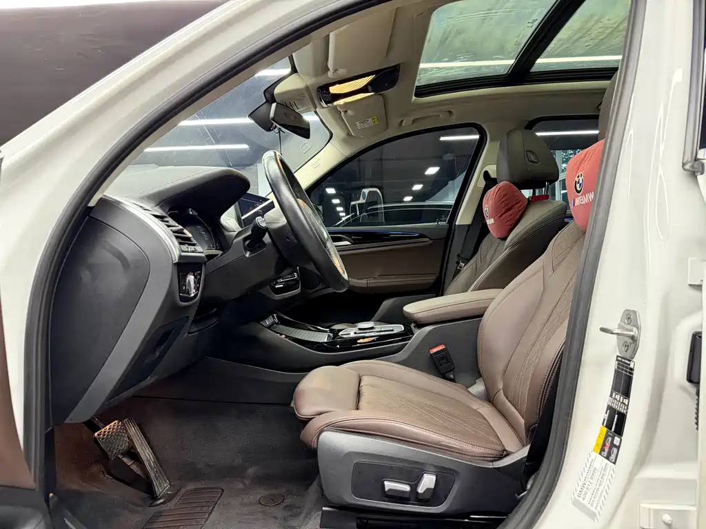 BMW iX3 — миниатюра 4
