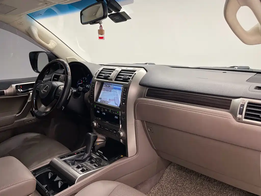 Lexus GX — миниатюра 19