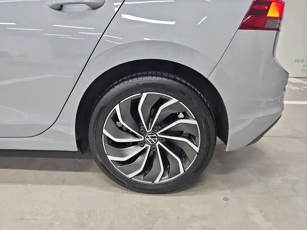 Volkswagen Golf — миниатюра 14