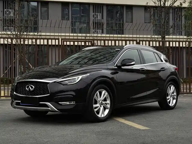 INFINITI QX30