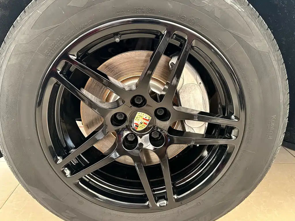 Porsche Macan — миниатюра 19