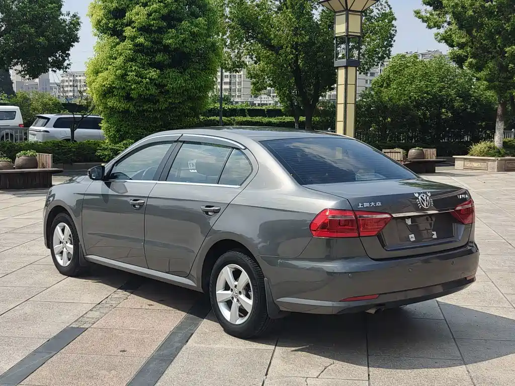 Volkswagen Lavida — миниатюра 4