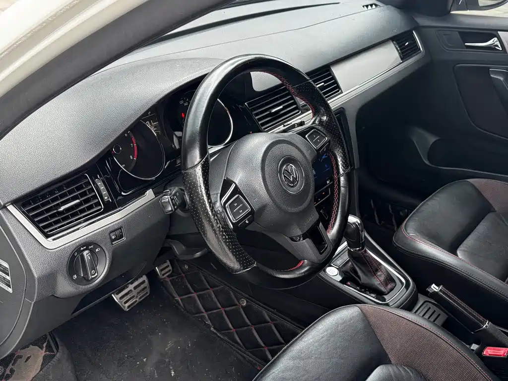 Volkswagen Bora — миниатюра 5
