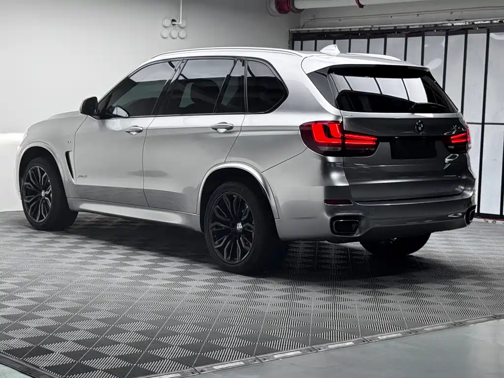 BMW X5 (Import) — миниатюра 9