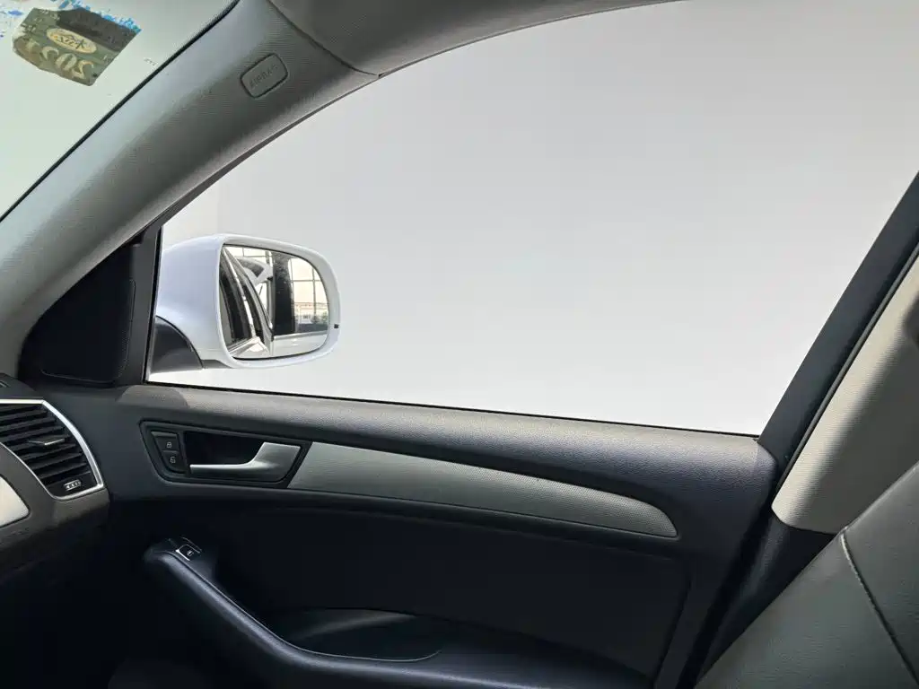 Audi Q5 — миниатюра 11