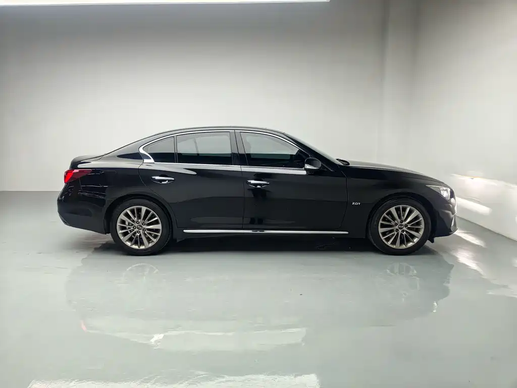 Infiniti Q50L — миниатюра 9