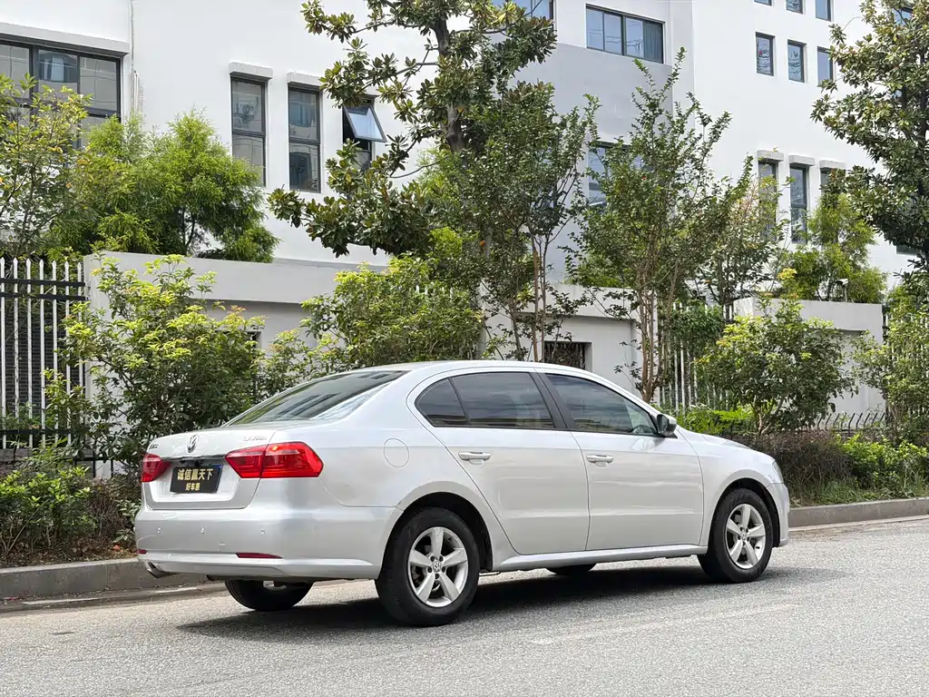 Volkswagen Lavida — миниатюра 6