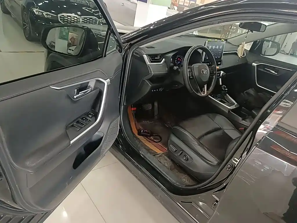 Toyota Wildlander — миниатюра 16