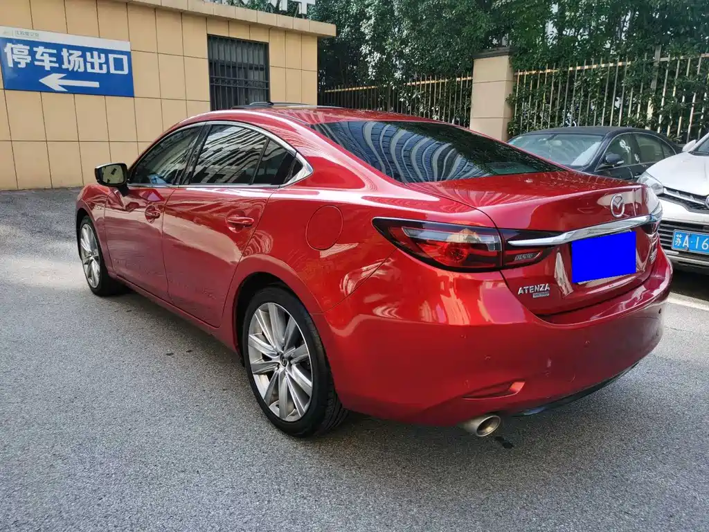 Mazda Atenza — миниатюра 5