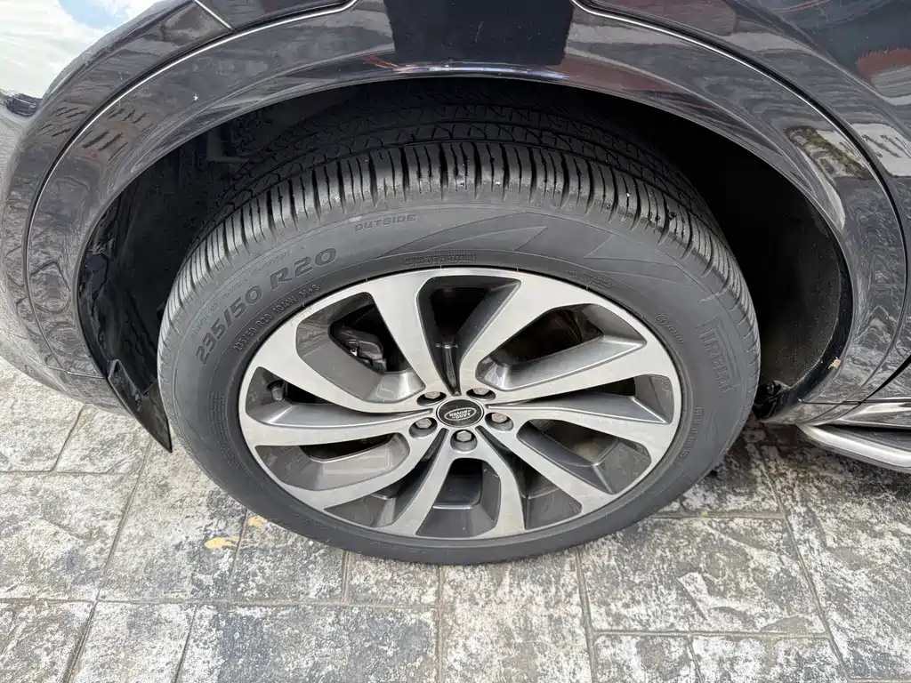 Land Rover Discovery Sport — миниатюра 21