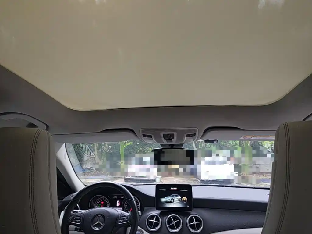 Mercedes-Benz GLA — миниатюра 18