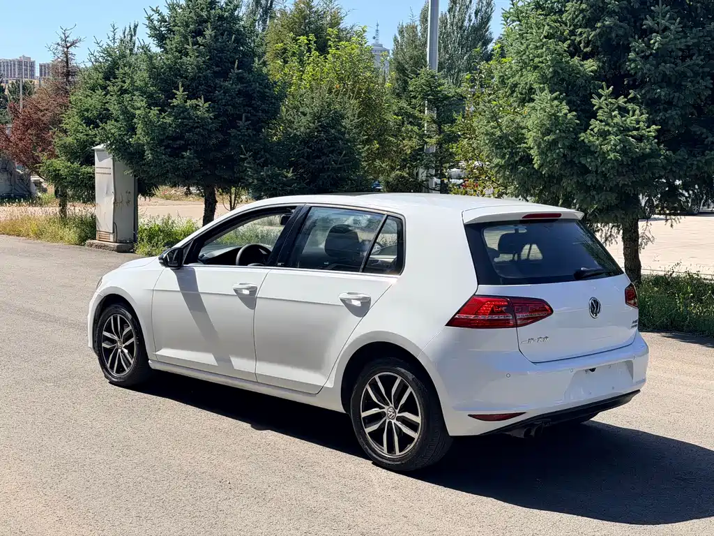 Volkswagen Golf — миниатюра 4