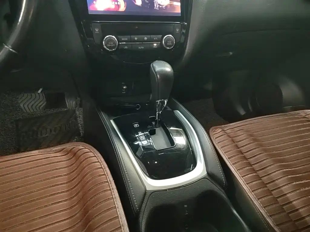 Nissan X-Trail — миниатюра 14