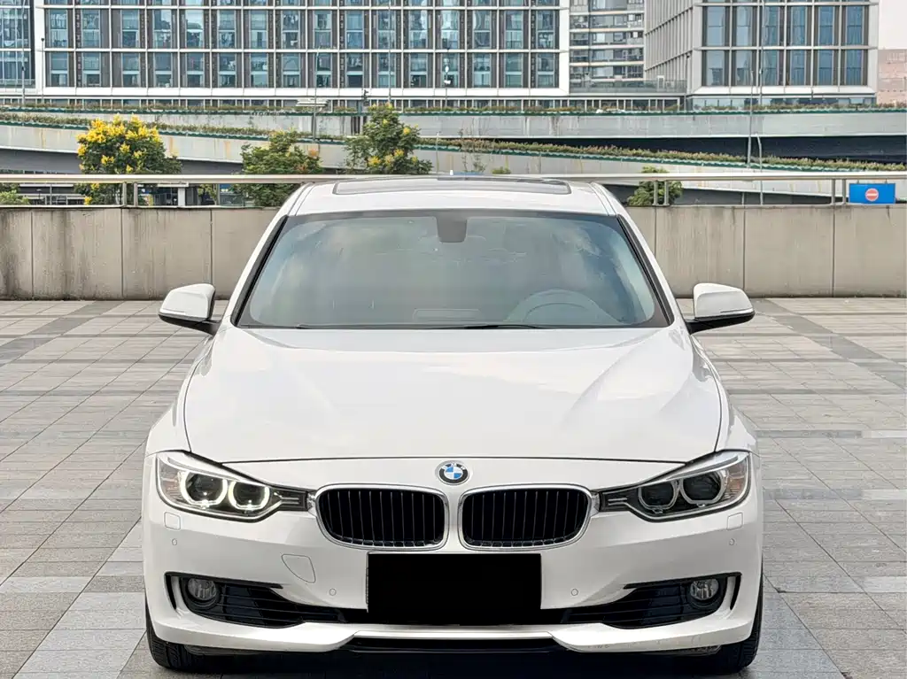 BMW 3 Series — миниатюра 2