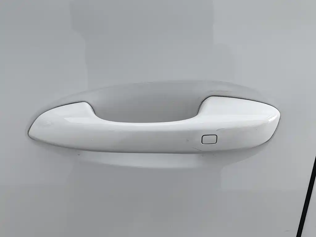 BYD Tang — миниатюра 18