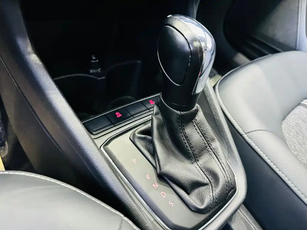 Volkswagen Santana — миниатюра 14