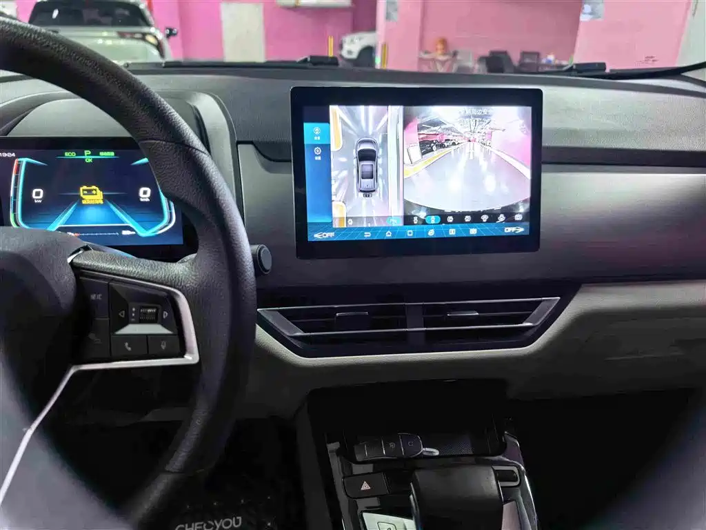 BYD Yuan Pro — миниатюра 8
