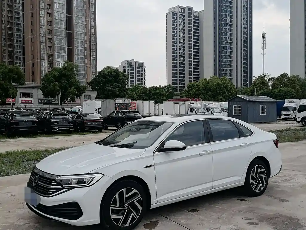 Volkswagen Sagitar 2022