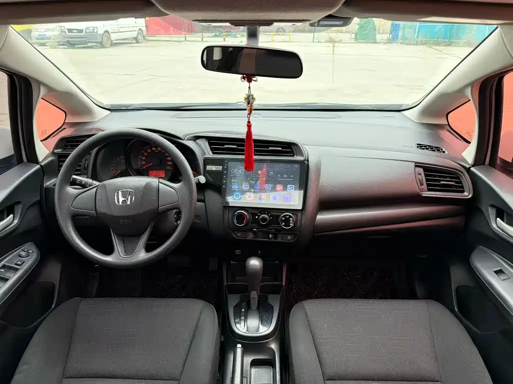 Honda Fit — миниатюра 4