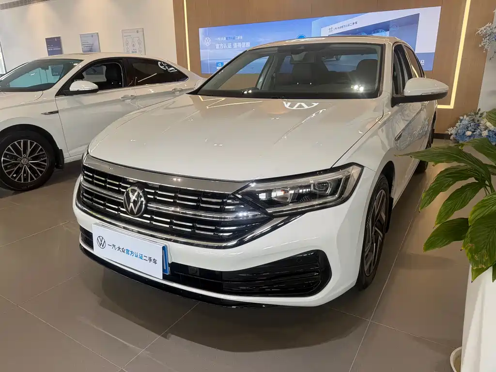 Volkswagen Sagitar 2023
