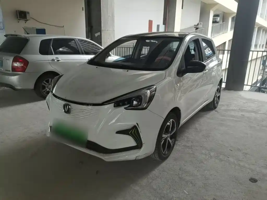 Changan Benben E-Star — миниатюра 2