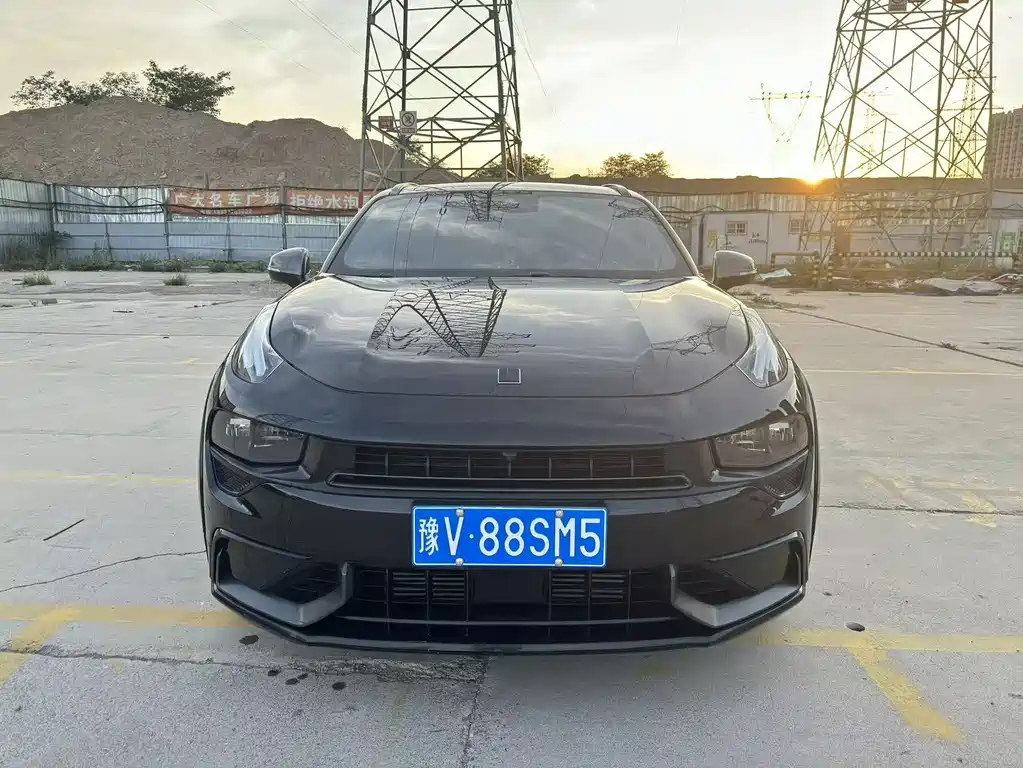 Купить Lynk & Co 02 Hatchback