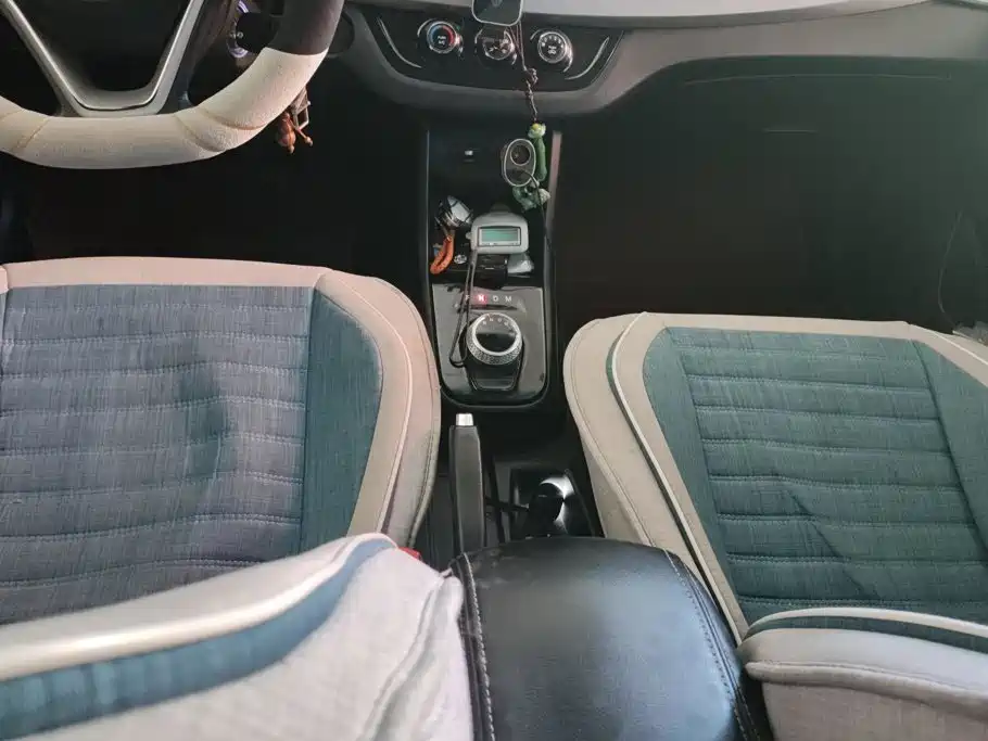 Baojun 310W — миниатюра 16