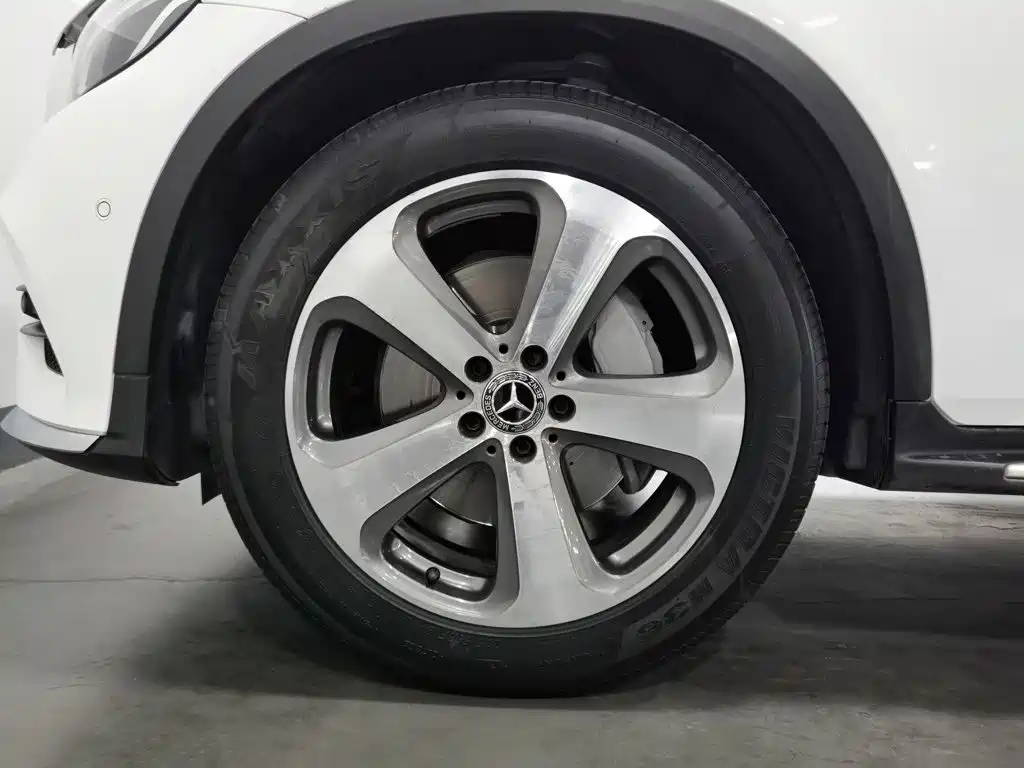 Mercedes-Benz GLC — миниатюра 17