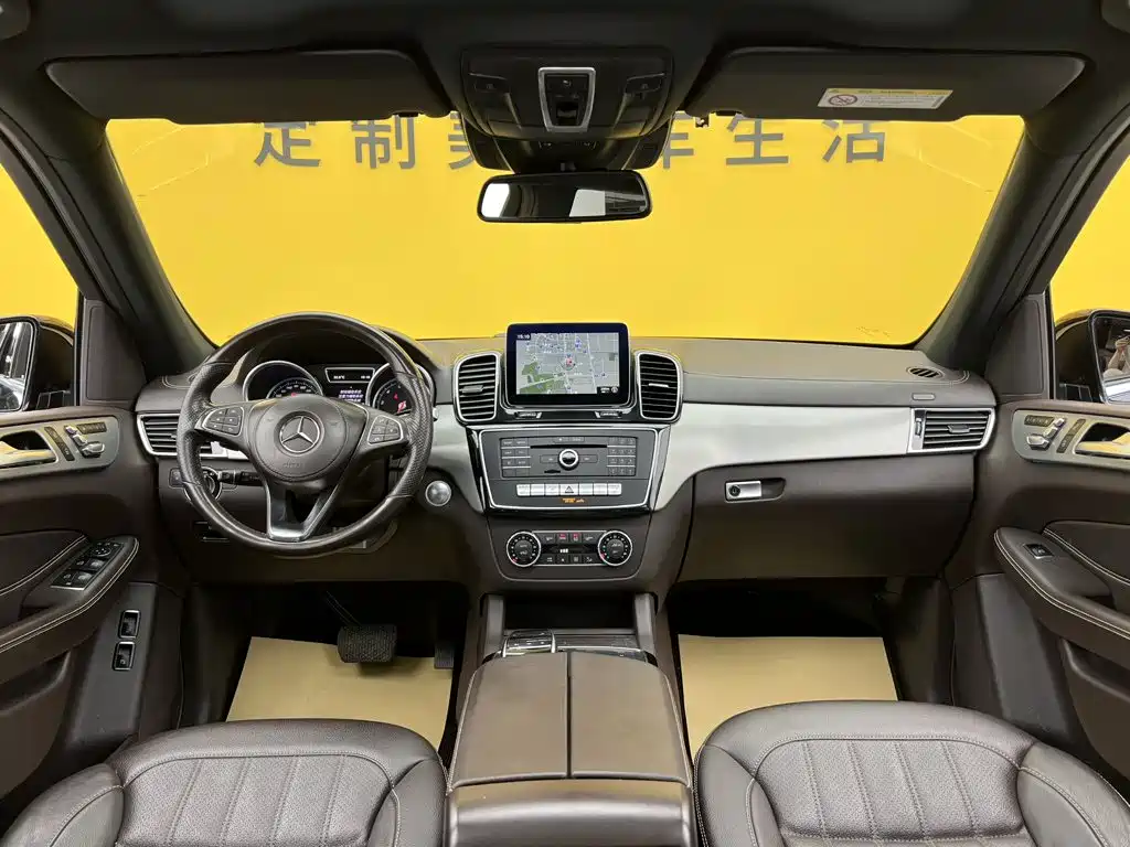 Mercedes-Benz GLS — миниатюра 40