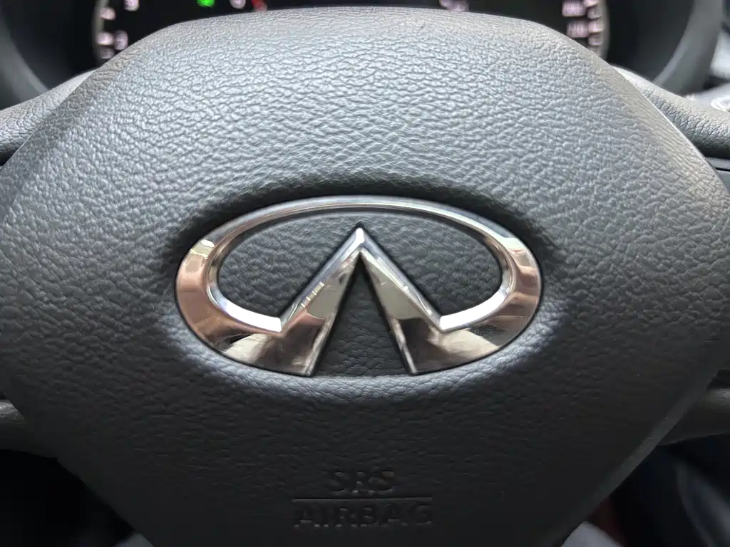 Infiniti QX50 — миниатюра 26