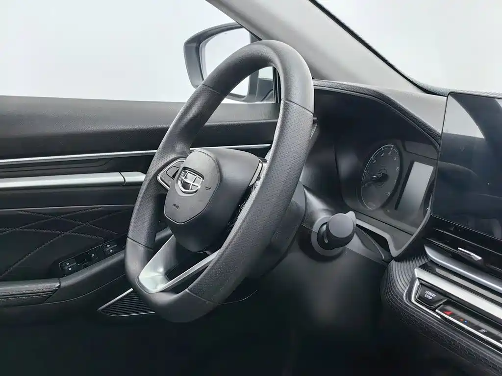 Geely Emgrand — миниатюра 22