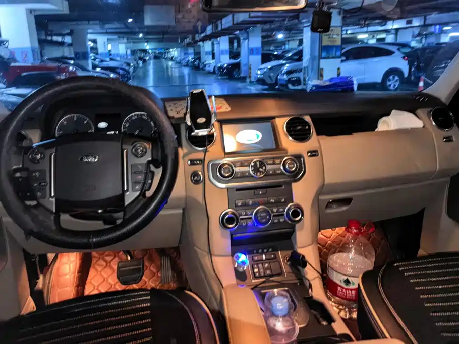 Land Rover Discovery — миниатюра 12