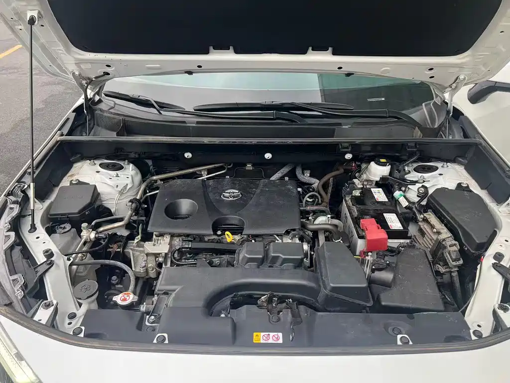 Toyota RAV4 — миниатюра 15