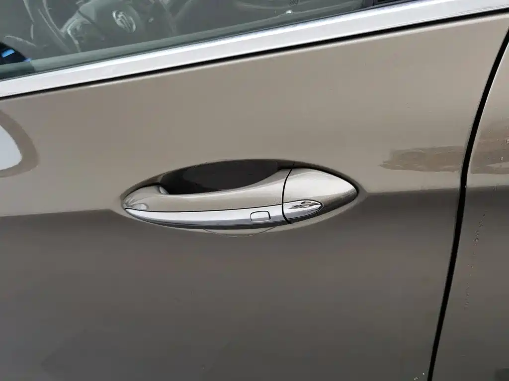 Buick Envision Plus — миниатюра 18