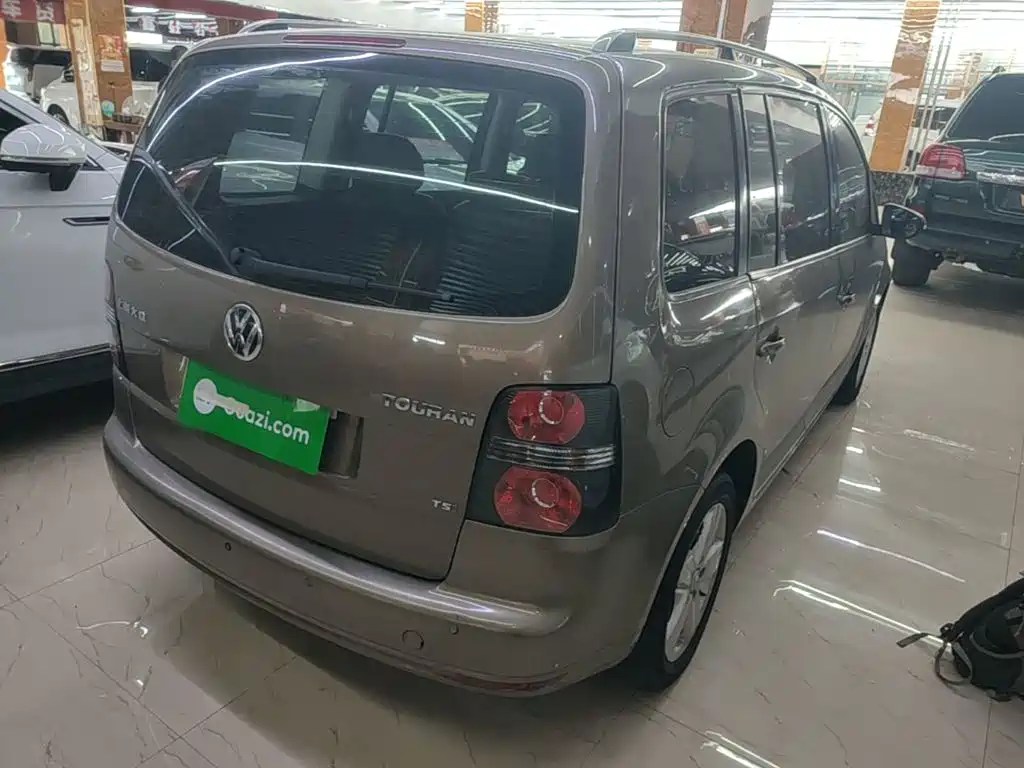 Volkswagen Touran — миниатюра 7