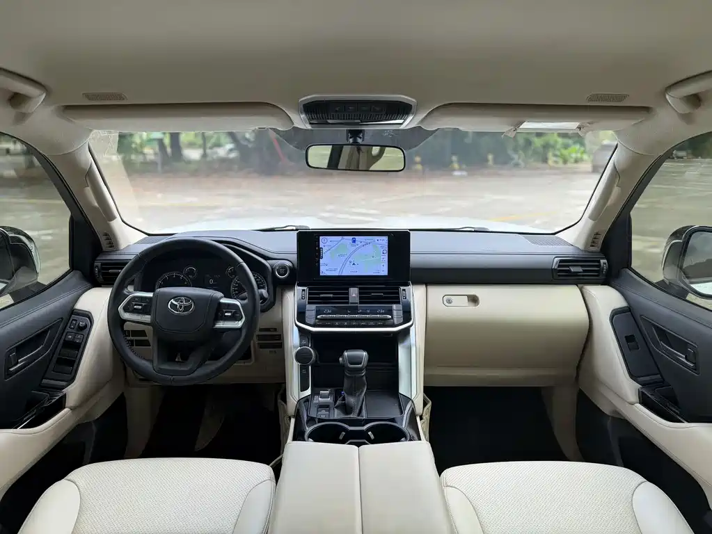Toyota Land Cruiser — миниатюра 7