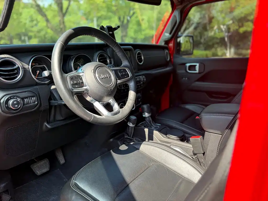 Jeep Wrangler — миниатюра 9