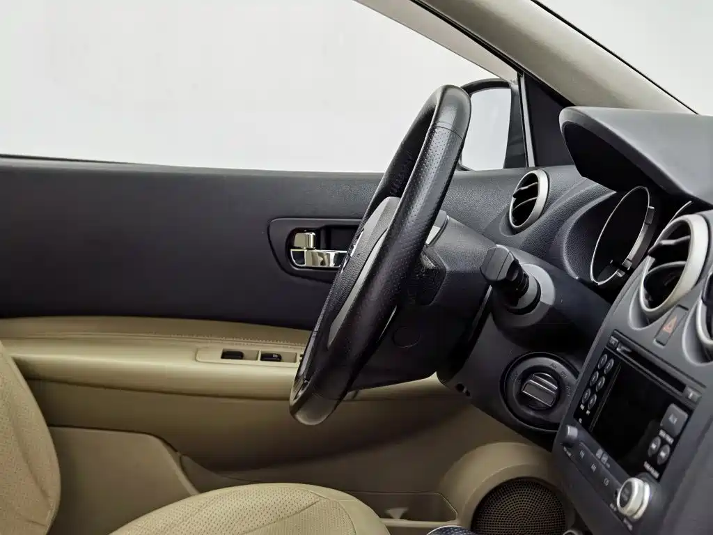 Nissan Qashqai — миниатюра 22