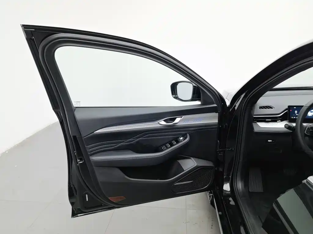 Geely Xingrui — миниатюра 8
