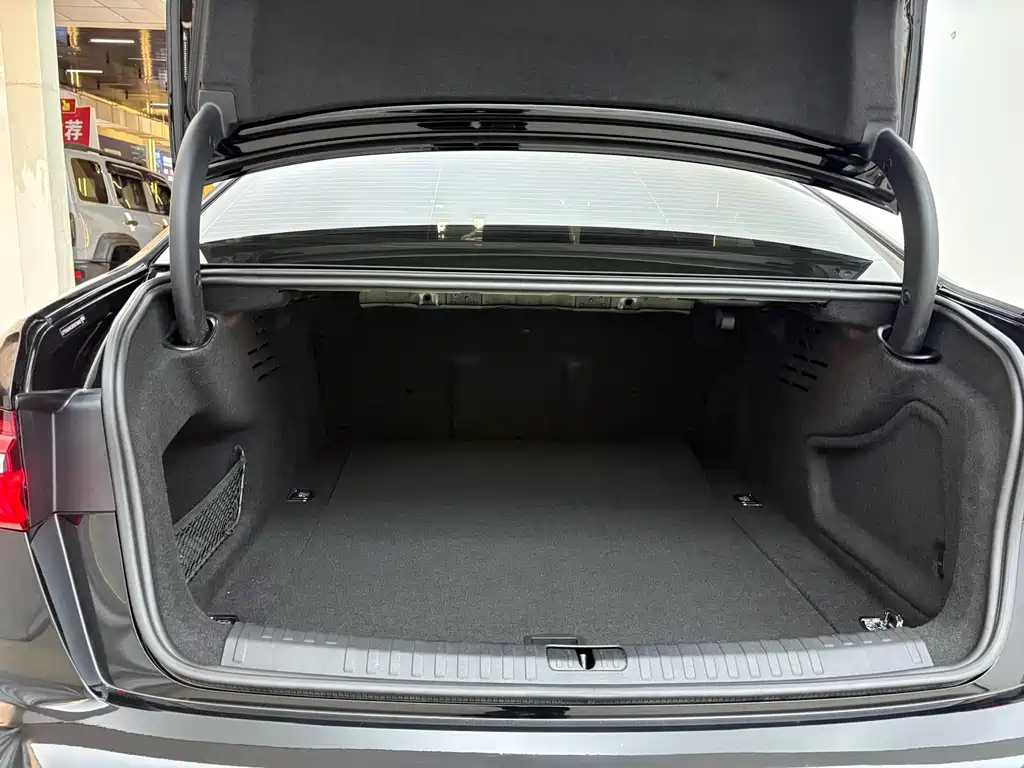Audi A6L — миниатюра 13
