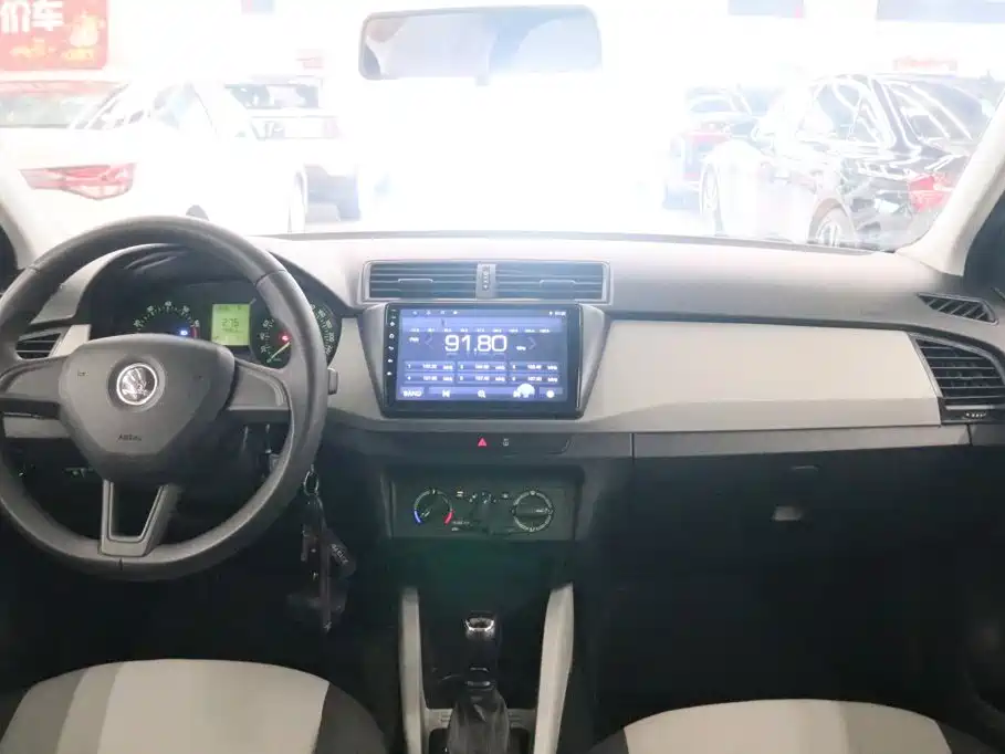 Skoda Fabia — миниатюра 5