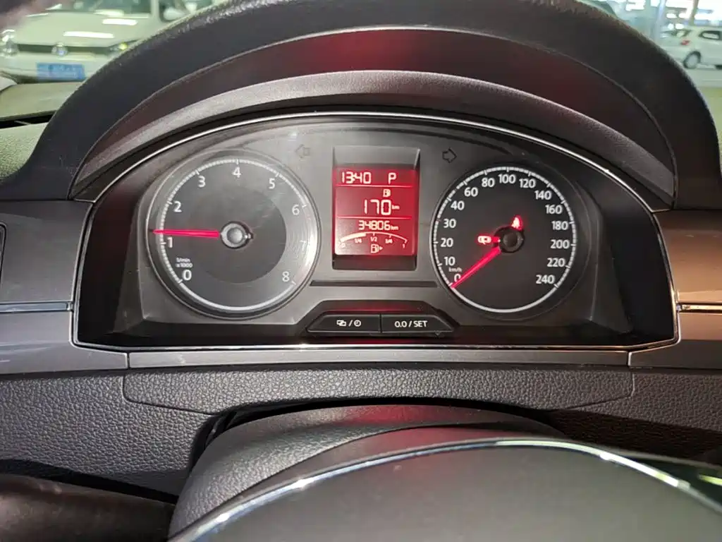 Volkswagen Santana — миниатюра 12