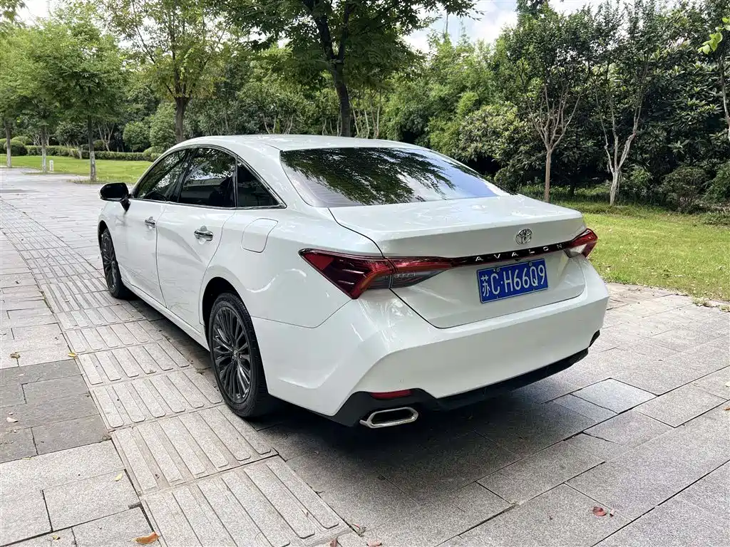 Toyota Avalon — миниатюра 17