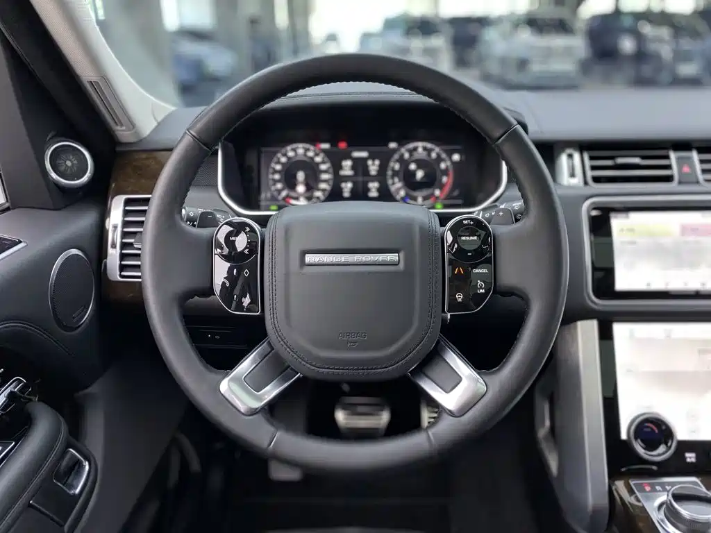 Land Rover Range Rover — миниатюра 16